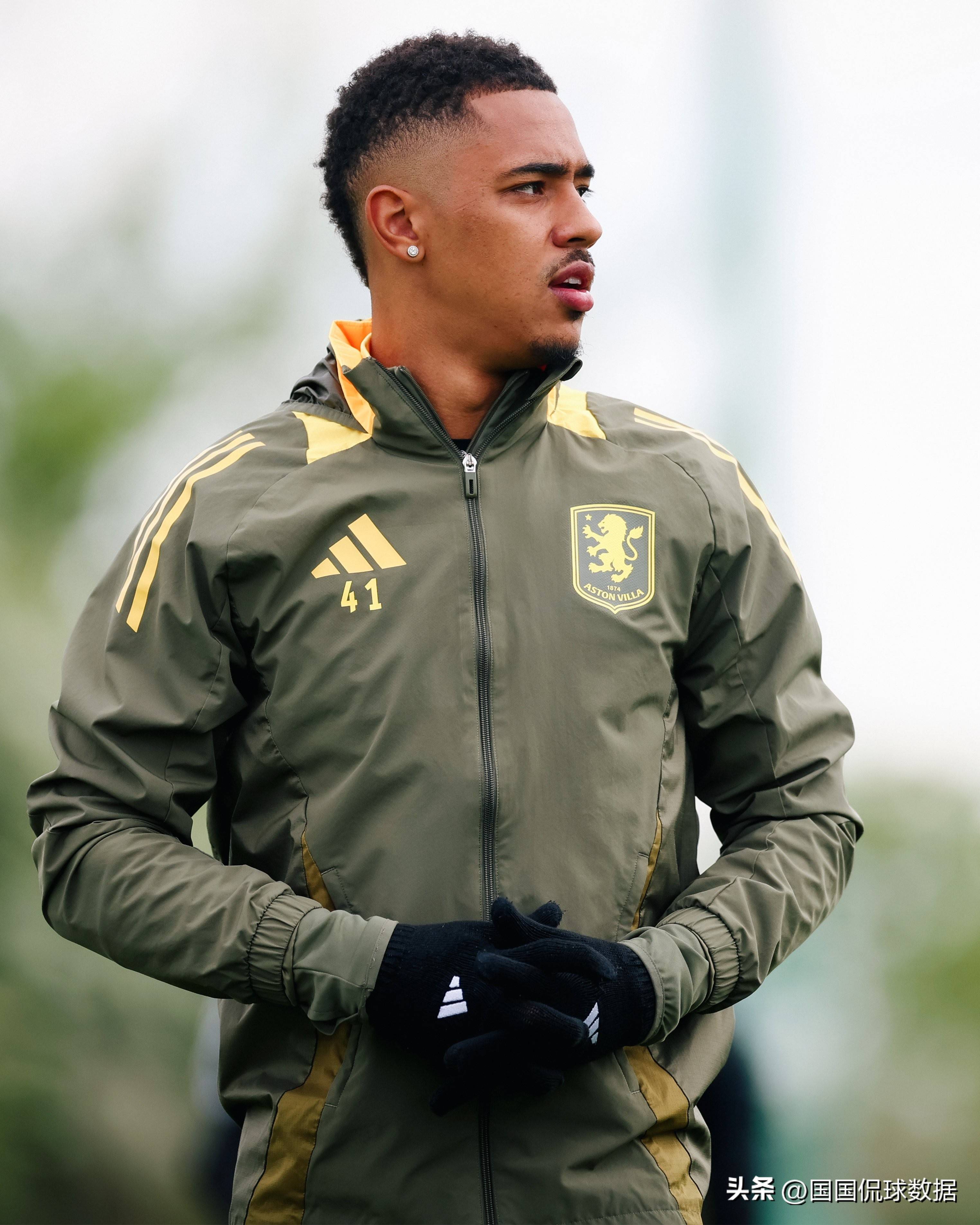 lol-关于里程碑夜阿斯顿维拉手感冰凉；足总杯今夜刷纪录；赛场秩序良好；资深球员宣示担当的信息