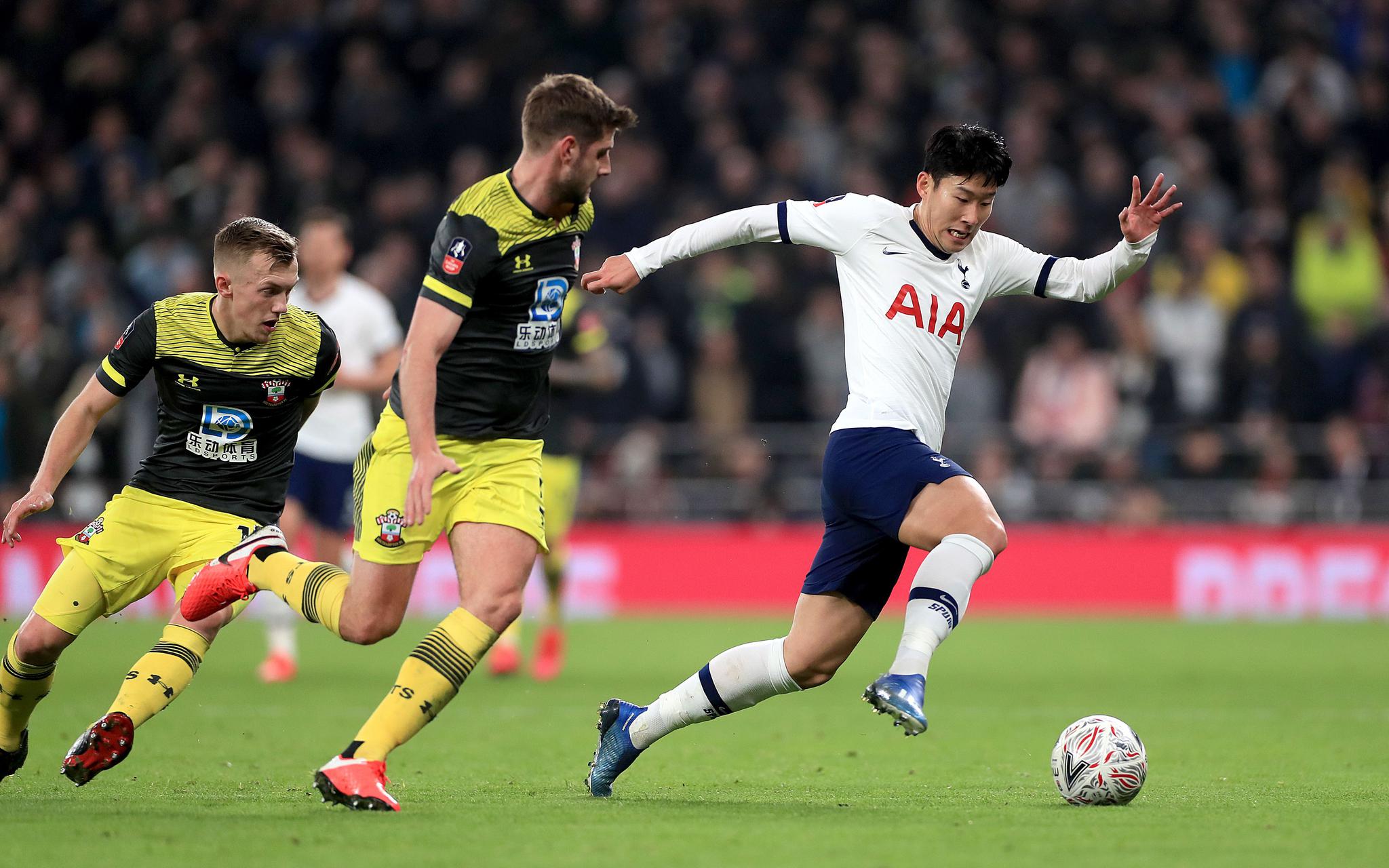 lol-包含芝加哥公牛迎德国杯关键赛，清晨手感冰凉，话题不断，纪律约束更严格的词条